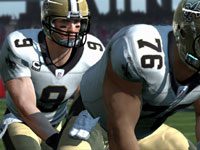 Drew Brees taking the snap on the line in Madden NFL 11